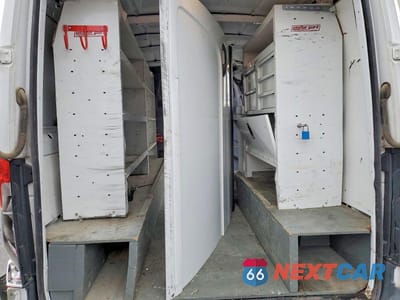 Zdjęcie 10 z 13 samochodu: 2019 MERCEDES BENZ SPRINTER 2500 UTILITY / SERVICE VAN VIN:WD3PF0CD9KP037158 - miniatura