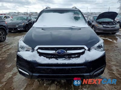 Piąte zdjęcie samochodu w środku: 2018 SUBARU FORESTER 2.5I TOURING VIN:JF2SJAWC9JH452773 - miniatura