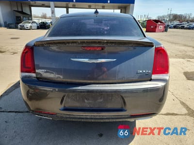 Zdjęcie 6 z 12 samochodu: 2019 CHRYSLER 300 S VIN:2C3CCAGG2KH569772 - miniatura