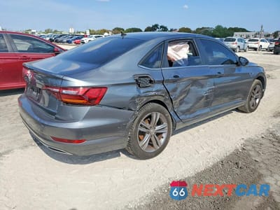 Trzecie zdjęcie samochodu z tyłu: 2019 VOLKSWAGEN JETTA S VIN:3VWC57BU3KM084433 - miniatura
