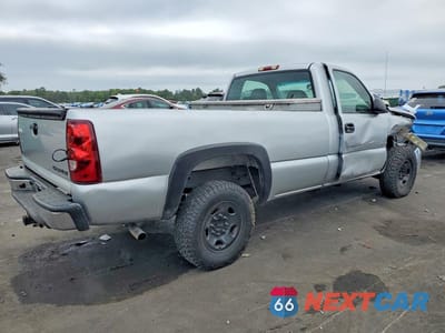 Trzecie zdjęcie samochodu z tyłu: 2003 CHEVROLET SILVERADO C2500 VIN:1GCGC24U13Z265251 - miniatura