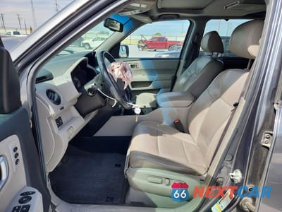 Zdjęcie 7 z 14 samochodu: 2011 HONDA PILOT TOURING VIN:5FNYF4H92BB103825 - miniatura