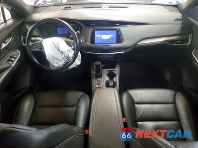 Zdjęcie 8 z 13 samochodu: 2023 CADILLAC XT4 PREMIUM LUXURY VIN:1GYFZDR43PF174921 - miniatura