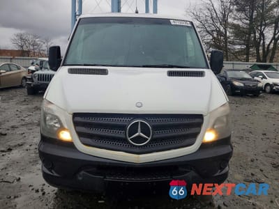 Piąte zdjęcie samochodu w środku: 2014 MERCEDES-BENZ SPRINTER 2500 VIN:WD3PE7CC6E5835572 - miniatura