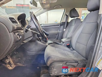 Zdjęcie 7 z 12 samochodu: 2014 VOLKSWAGEN GOLF TDI 4D HATCHBAC VIN:3VWPL7AJ2EM605340 - miniatura