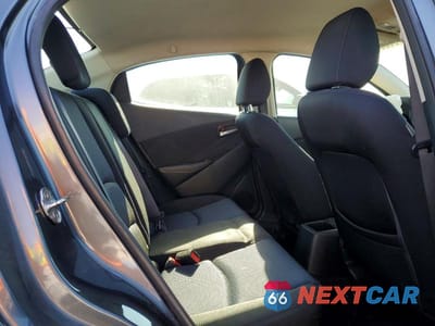 Zdjęcie 10 z 11 samochodu: 2016 SCION IA BASE VIN:3MYDLBZV7GY136727 - miniatura