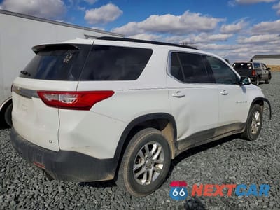 Trzecie zdjęcie samochodu z tyłu: 2019 CHEVROLET TRAVERSE LT VIN:1GNERGKW7KJ181558 - miniatura