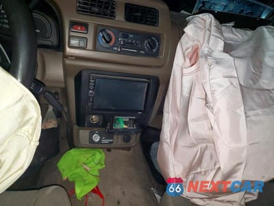 Zdjęcie 8 z 12 samochodu: 1998 NISSAN FRONTIER XE VIN:1N6DD26S3WC359616 - miniatura