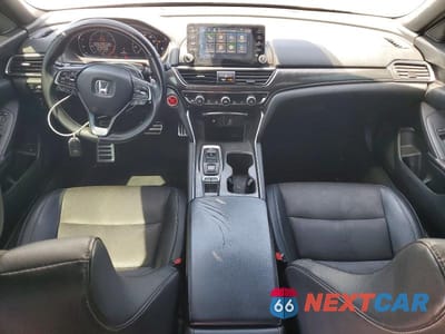 Zdjęcie 8 z 12 samochodu: 2018 HONDA ACCORD SPORT VIN:1HGCV2F33JA024933 - miniatura