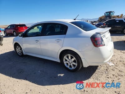 Drugie zdjęcie samochodu z przodu: 2011 NISSAN SENTRA 2.0 VIN:3N1AB6AP7BL628076 - miniatura