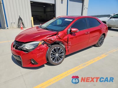 2015 TOYOTA COROLLA S PLUS 5YFBURHE2FP319867 - główne zdjęcie licytacji z USA - miniatura