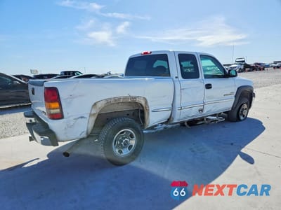 Trzecie zdjęcie samochodu z tyłu: 2001 GMC SIERRA C2500 HEAVY DUTY VIN:1GTHC29121E190051 - miniatura