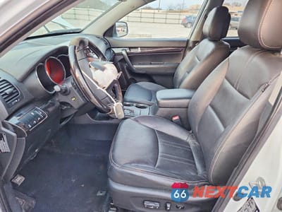Zdjęcie 7 z 12 samochodu: 2013 KIA SORENTO SX VIN:5XYKWDA25DG393380 - miniatura
