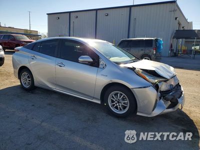 Czwarte zdjęcie samochodu z boku: 2016 TOYOTA PRIUS THREE VIN:JTDKARFU7G3015740 - miniatura