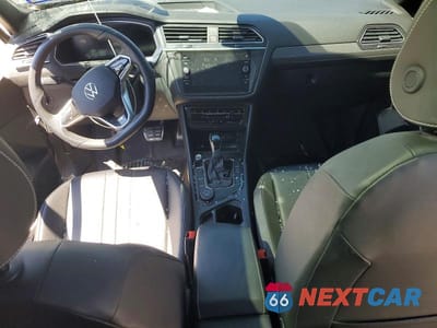 Zdjęcie 8 z 13 samochodu: 2024 VOLKSWAGEN TIGUAN SE R-LINE BLACK VIN:3VV8B7AX6RM011498 - miniatura