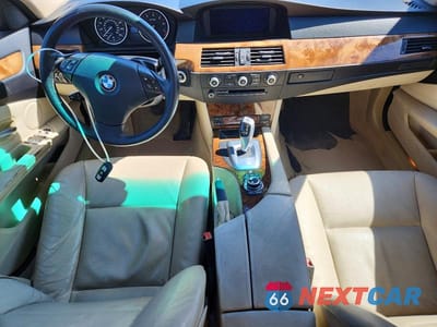 Zdjęcie 8 z 12 samochodu: 2010 BMW 528 I VIN:WBANU5C53AC460135 - miniatura
