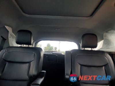 Zdjęcie 10 z 13 samochodu: 2020 FORD EXPLORER XLT VIN:1FMSK7DHXLGD13477 - miniatura