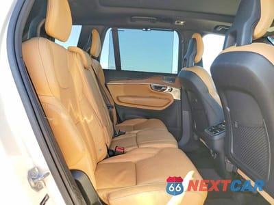 Zdjęcie 11 z 13 samochodu: 2017 VOLVO XC90 T6 VIN:YV4A22PL2H1184080 - miniatura