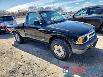 Czwarte zdjęcie samochodu z boku: 1995 CHEVROLET S TRUCK S10 VIN:1GCDT14ZXSK182501 - miniatura