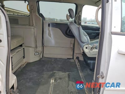 Zdjęcie 11 z 13 samochodu: 2015 DODGE GRAND CARAVAN SE VIN:2C7WDGBG2FR614132 - miniatura