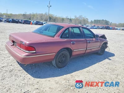 Trzecie zdjęcie samochodu z tyłu: 1996 FORD CROWN VICTORIA VIN:2FALP73WXTX187583 - miniatura