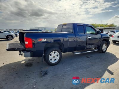 Trzecie zdjęcie samochodu z tyłu: 2011 CHEV SILVERADO K1500 LTZ VIN:1GCRKTE36BZ231876 - miniatura