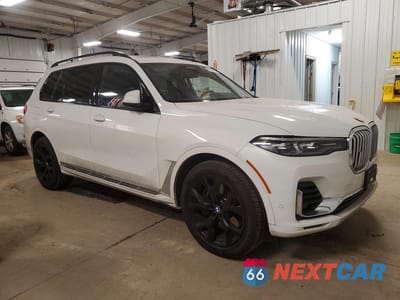Czwarte zdjęcie samochodu z boku: 2022 BMW X7 XDRIVE40I VIN:5UXCW2C04N9J30464 - miniatura