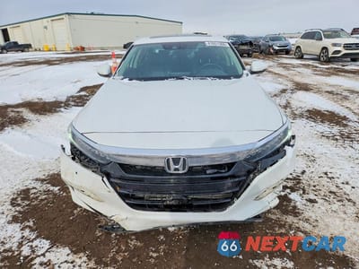 Piąte zdjęcie samochodu w środku: 2018 HONDA ACCORD TOURING VIN:1HGCV1F99JA804269 - miniatura