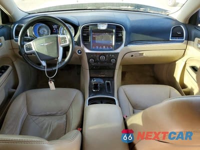 Zdjęcie 8 z 12 samochodu: 2013 CHRYSLER 300 VIN:2C3CCAAG3DH577634 - miniatura