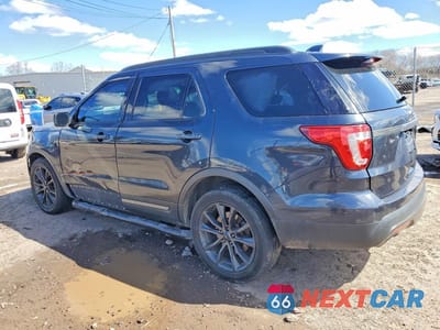 Drugie zdjęcie samochodu z przodu: 2017 FORD EXPLORER XLT VIN:1FM5K8D82HGA83606 - miniatura