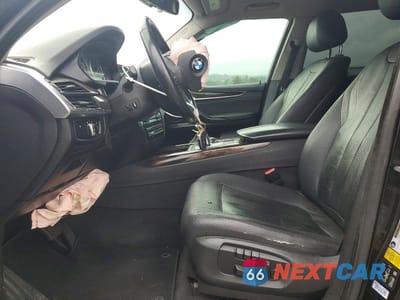 Zdjęcie 7 z 12 samochodu: 2015 BMW X5 XDRIVE35I VIN:5UXKR0C51F0P14670 - miniatura