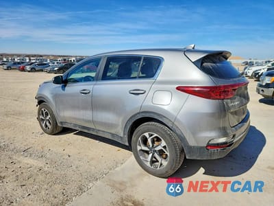 Drugie zdjęcie samochodu z przodu: 2021 KIA SPORTAGE LX VIN:KNDPMCACXM7910829 - miniatura