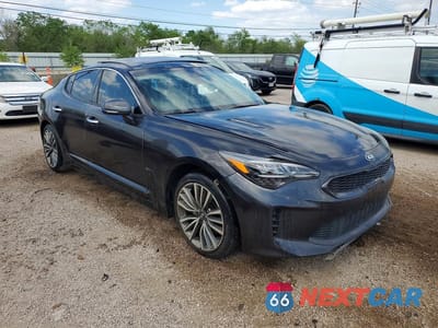 Czwarte zdjęcie samochodu z boku: 2019 KIA STINGER BASE VIN:KNAE15LA0K6063682 - miniatura