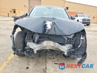 Piąte zdjęcie samochodu w środku: 2021 AUDI Q5 PREMIUM VIN:WA1AAAFY4M2078919 - miniatura