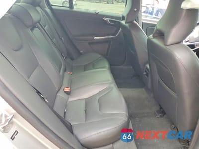 Zdjęcie 10 z 11 samochodu: 2018 VOLVO S60 INSCRIPTION VIN:LYV402TK0JB189229 - miniatura