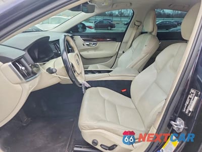 Zdjęcie 7 z 13 samochodu: 2017 VOLVO S90 T5 MOMENTUM VIN:YV1102AK7H1006331 - miniatura