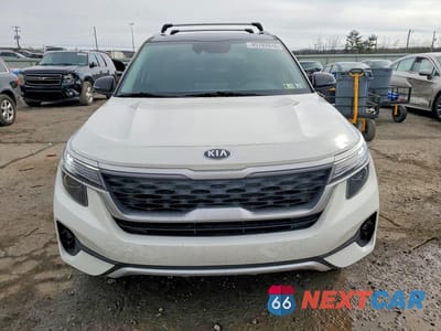 Piąte zdjęcie samochodu w środku: 2021 KIA SELTOS S VIN:KNDEUCAAXM7156580 - miniatura