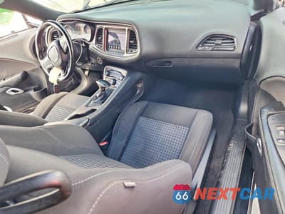 Zdjęcie 8 z 12 samochodu: 2021 DODGE CHALLENGER SXT VIN:2C3CDZAG1MH534373 - miniatura
