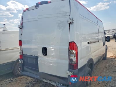 Trzecie zdjęcie samochodu z tyłu: 2016 RAM PROMASTER 2500 DELIVERY VAN VIN:3C6TRVDG5GE110798 - miniatura