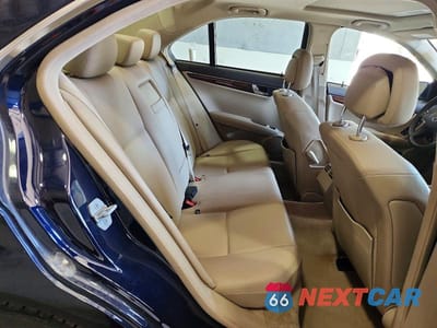 Zdjęcie 10 z 12 samochodu: 2010 MERCEDES-BENZ C 300 VIN:WDDGF5EB5AR098112 - miniatura