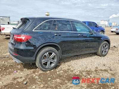 Trzecie zdjęcie samochodu z tyłu: 2019 MERCEDES-BENZ GLC 300 4MATIC VIN:WDC0G4KBXKV177091 - miniatura