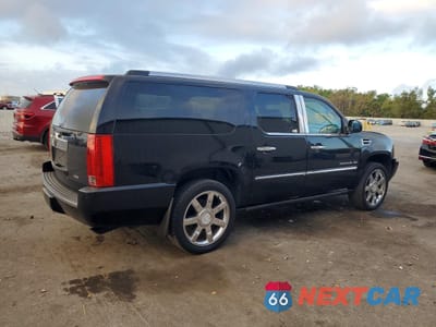 Trzecie zdjęcie samochodu z tyłu: 2011 CADILLAC ESCALADE ESV PREMIUM VIN:1GYS3JEF8BR254325 - miniatura