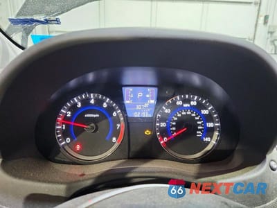 Zdjęcie 9 z 12 samochodu: 2015 HYUNDAI ACCENT VIN:KMHCT5AE2FU226257 - miniatura