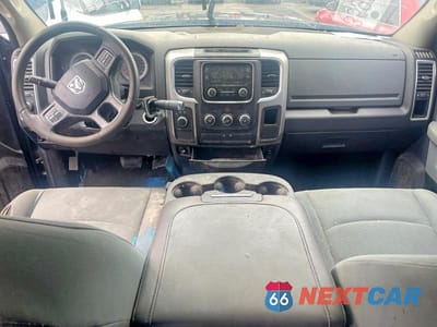 Zdjęcie 9 z 10 samochodu: 2018 RAM 2500 SLT VIN:3C6TR5DT1JG147114 - miniatura