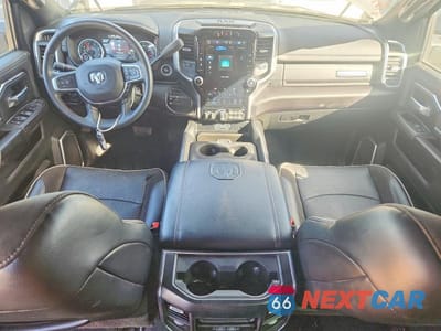 Zdjęcie 8 z 12 samochodu: 2024 RAM 3500 LARAMIE VIN:3C63RRJL3RG150085 - miniatura