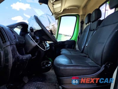 Zdjęcie 7 z 11 samochodu: 2016 RAM PROMASTER 3500 3500 HIGH VIN:3C6URVJG4GE109473 - miniatura