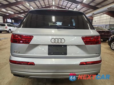 Zdjęcie 6 z 12 samochodu: 2019 AUDI Q7 PREMIUM PLUS VIN:WA1LAAF72KD039120 - miniatura