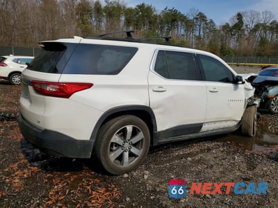Trzecie zdjęcie samochodu z tyłu: 2020 CHEVROLET TRAVERSE LT VIN:1GNEVHKW8LJ319160 - miniatura