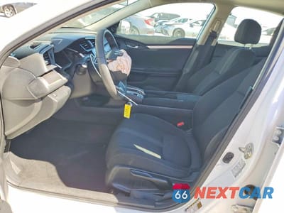 Zdjęcie 7 z 11 samochodu: 2017 HONDA CIVIC VIN:19XFC2F70HE214815 - miniatura