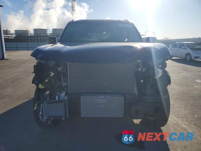 Piąte zdjęcie samochodu w środku: 2025 NISSAN ARMADA PLATINUM VIN:JN8AY3EBXS9100652 - miniatura